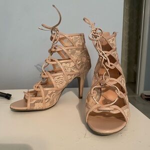 Lauren Conrad Heels. LC Rarity Nude. Size 7.5
